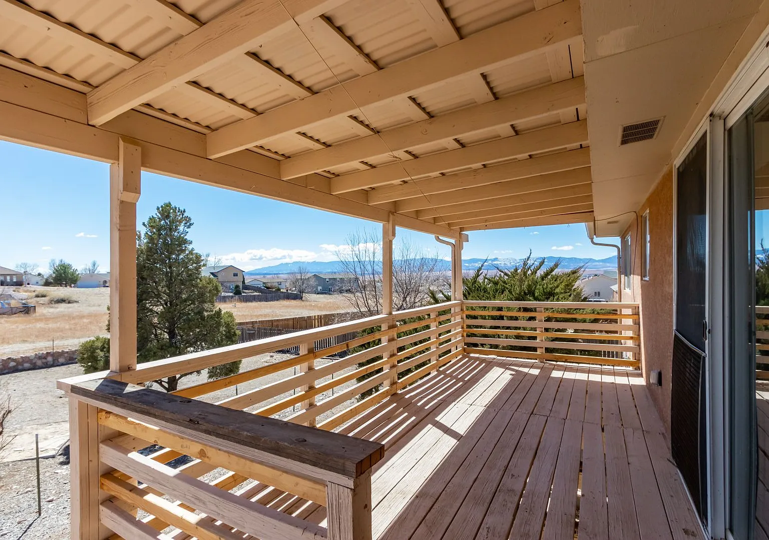 Spacious Ranch in Pueblo West! — Photo 3