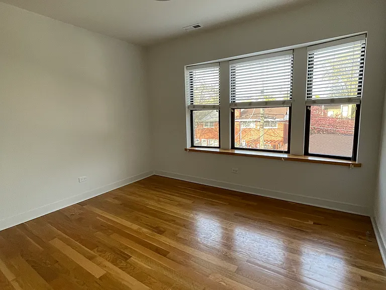 6227 N Hermitage Ave #2E — Photo 5