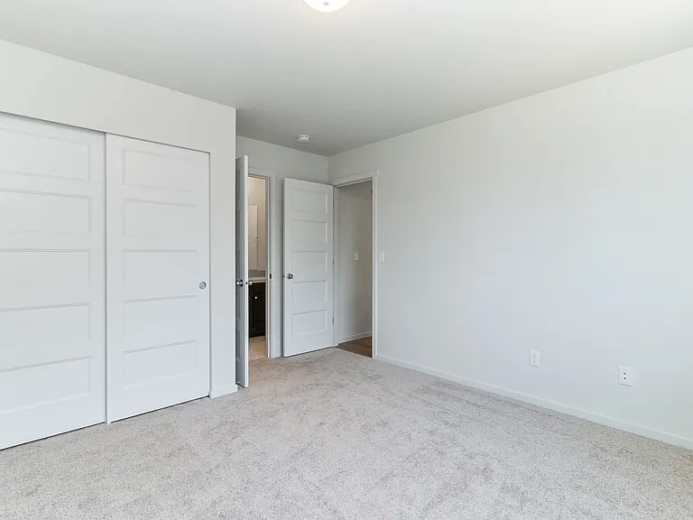 6060 70th Dr NE — Photo 15