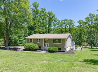 6 Burbank Rd, Hopewell Junction, NY 12533