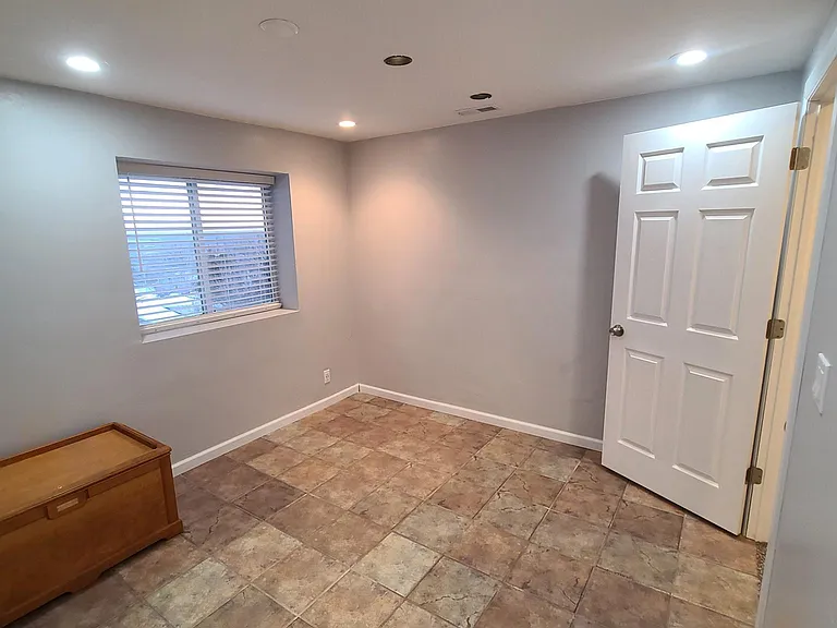 397 E 3550 N — Photo 26