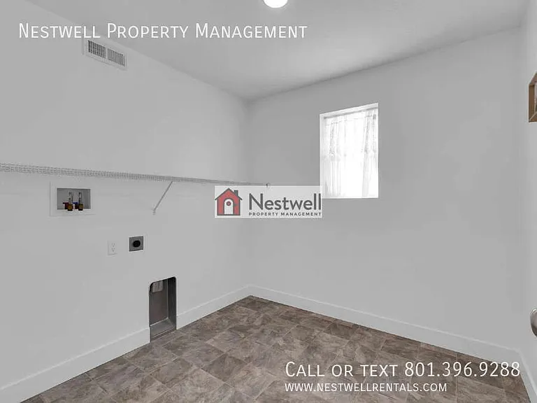 563 E Alma Mater Ave — Photo 20