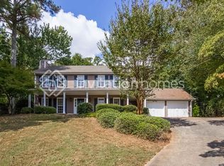 540 Woodline Ct, Roswell, GA 30076