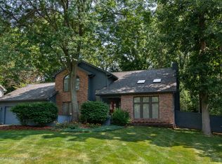 12746 Oneida Woods Trl, Grand Ledge, MI
