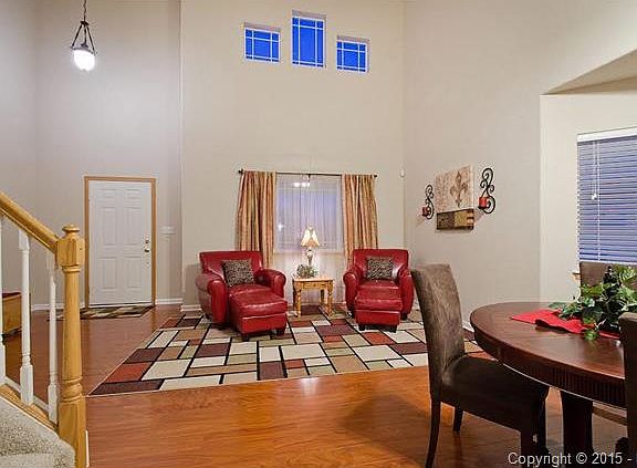 Light & Bright Entry