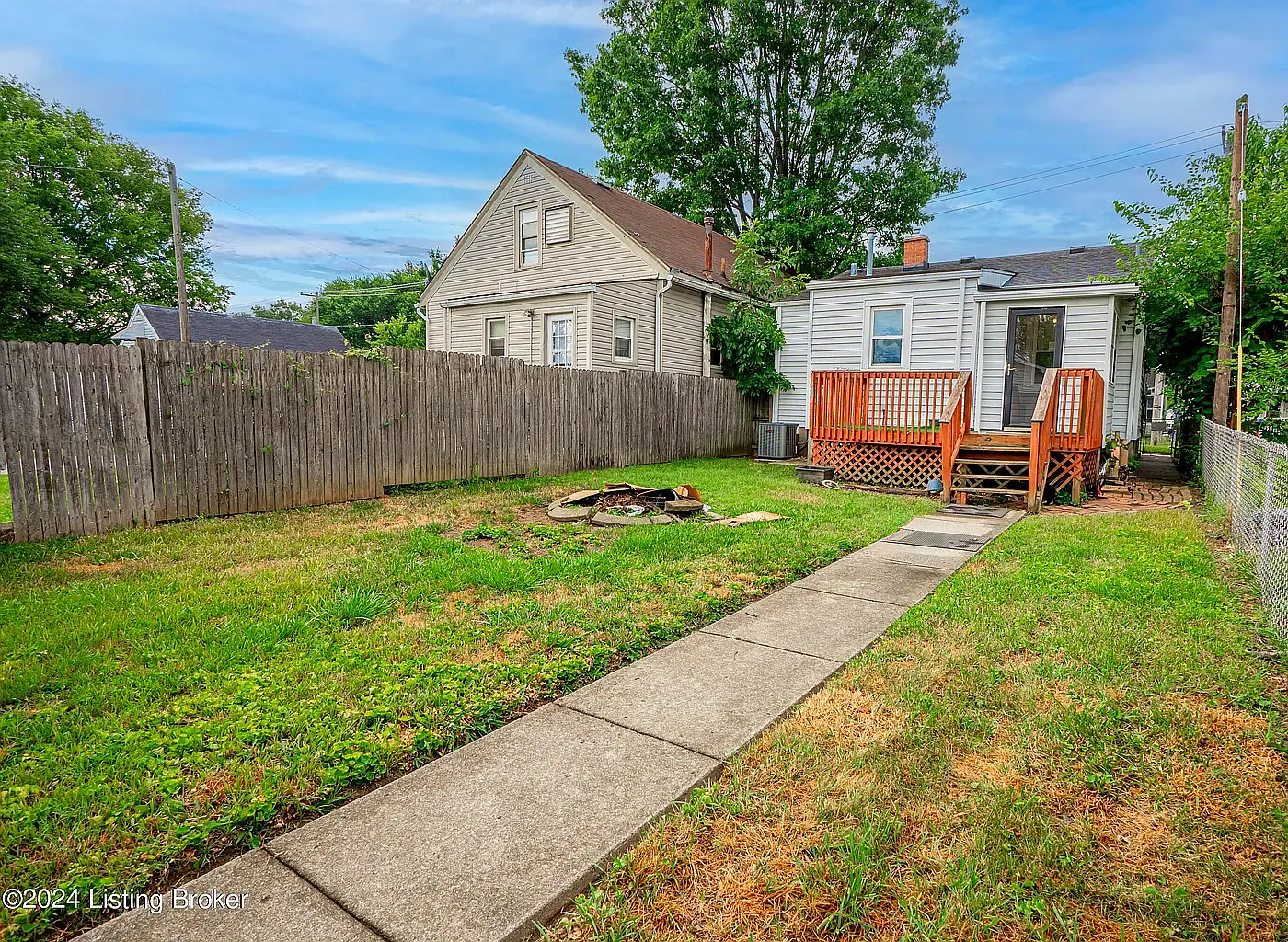2 bed, 1100 sqft, $1,490 — Photo 2