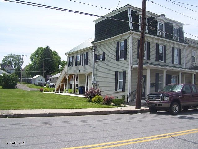 1st image of 318 E Pitt St