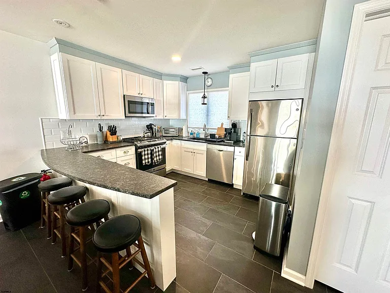 612 E Brigantine Ave #612 — Photo 5