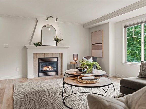 5th image of 5556 Peach Rd #34