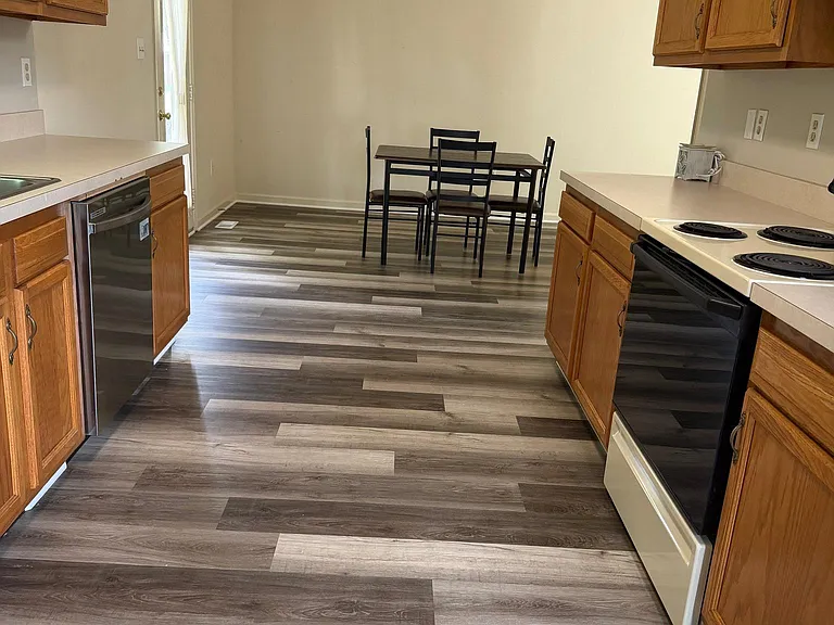11722 Camelot Way — Photo 5