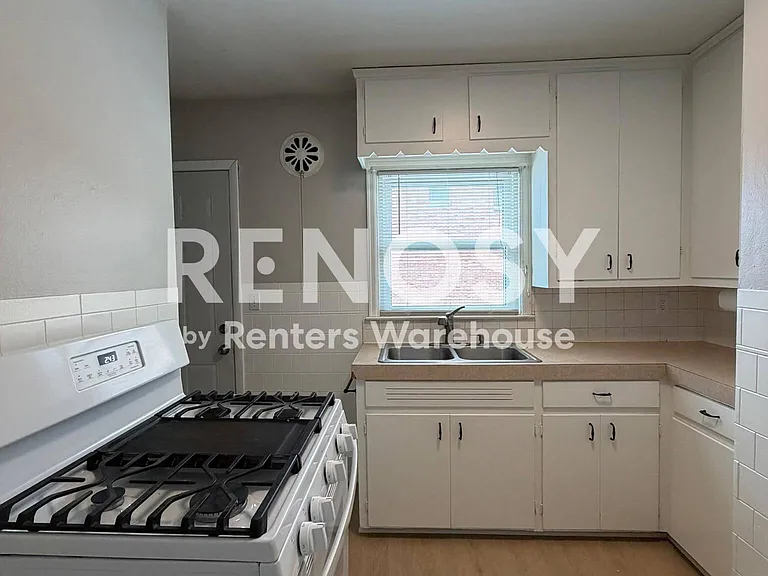 1144 Polk Blvd — Photo 5