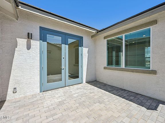 3rd image of 2822 E PADUA Avenue