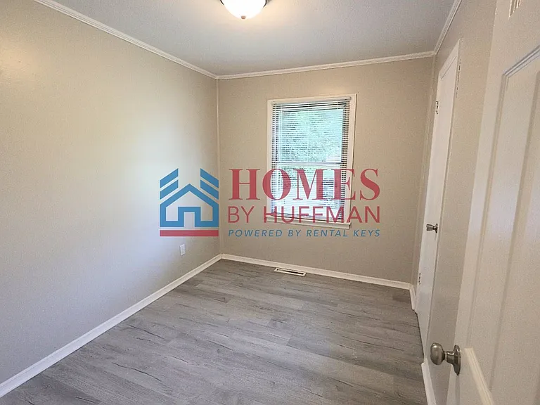 1150 E Olmstead Ave — Photo 15