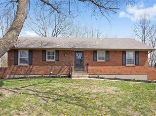 410 SW 25th St, Blue Springs, MO 64015