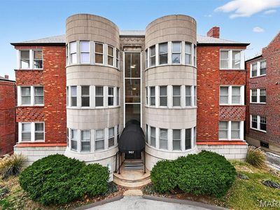 907 S Hanley Rd APT 5, Saint Louis, MO, 63105