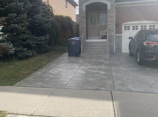 814B Othello Ct #BASEMENT, Mississauga, ON L5W 1H3