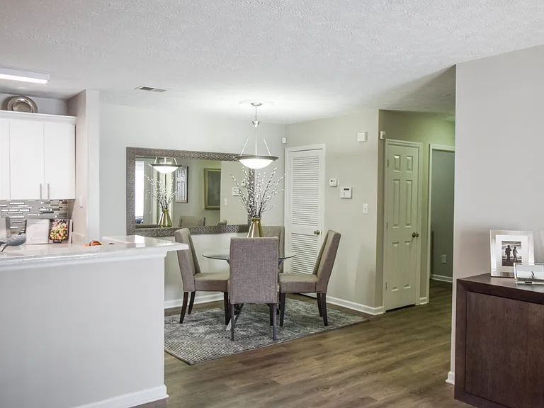 Gardenwood Residences — Photo 15