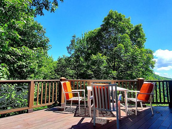 3rd image of 138 Dobson Mountain Rd