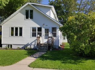 411 N Ash Ave, Marshfield, WI 54449