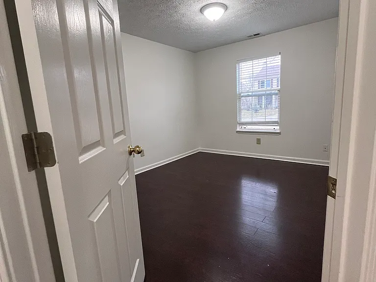 6540 Amherst Way — Photo 27