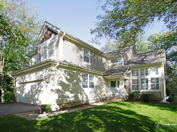 739 Seybrooke Ln, Crystal Lake, IL 60012