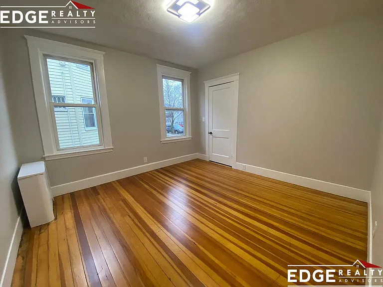 74 Wallingford Rd — Photo 10