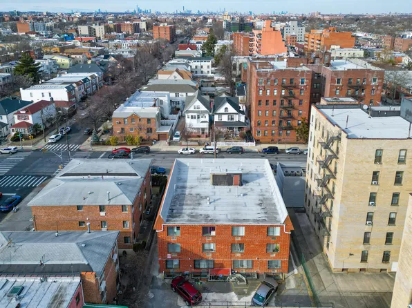 1910 Avenue V image 19 of 19