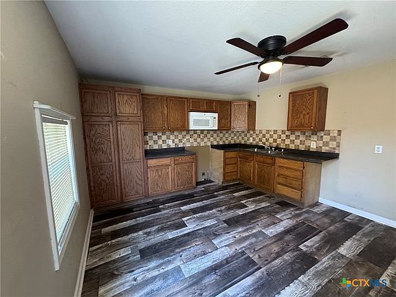 3rd image of 4904 Lone Tree Rd