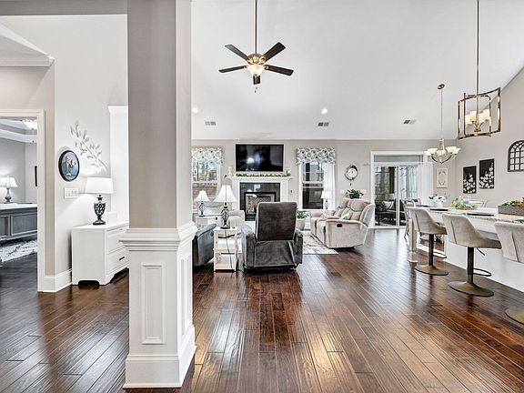 5th image of 348 Turnwall Ln