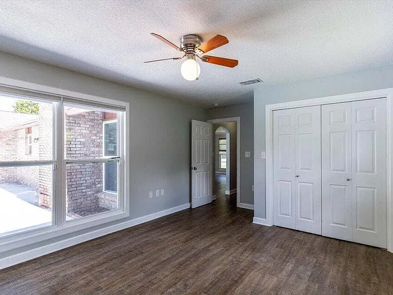 8 Stafford Cir — Photo 23