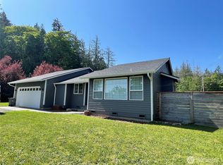1988 Cascade View Drive, Camano Island, WA 98282