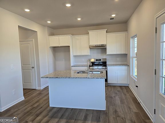 3rd image of 5226 Trace View Dr