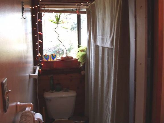 PARTIAL VIEW OF BATH RM