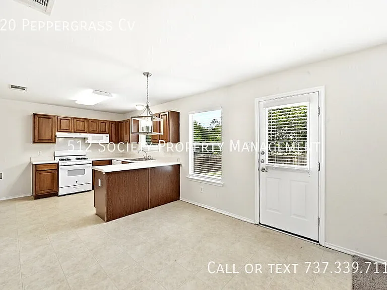220 Peppergrass Cv — Photo 10