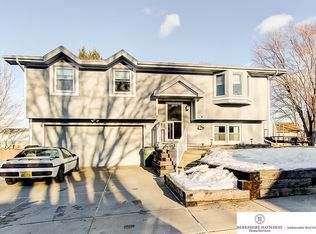 8711 S 138th Ave, Omaha, NE 68138