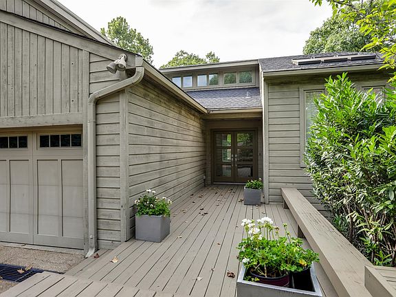 3rd image of 204 Harpeth Wood Dr