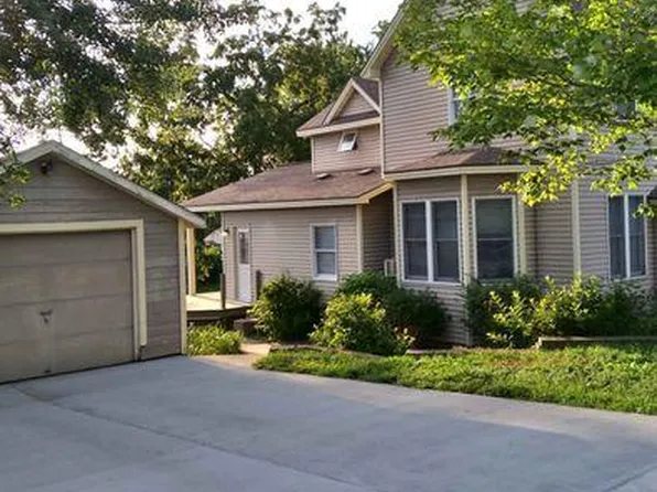 911 2nd St, Hudson, WI 54016