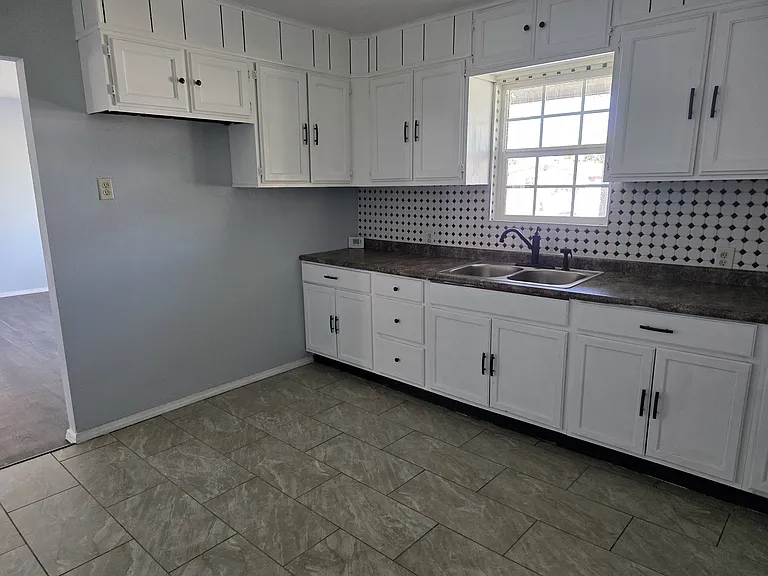 404 S Spruce Ave — Photo 5