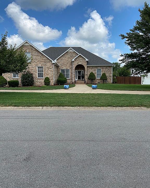 1st image of 3829 Benjamin Dr