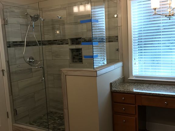 2nd image of 1090 Creekwood Ch