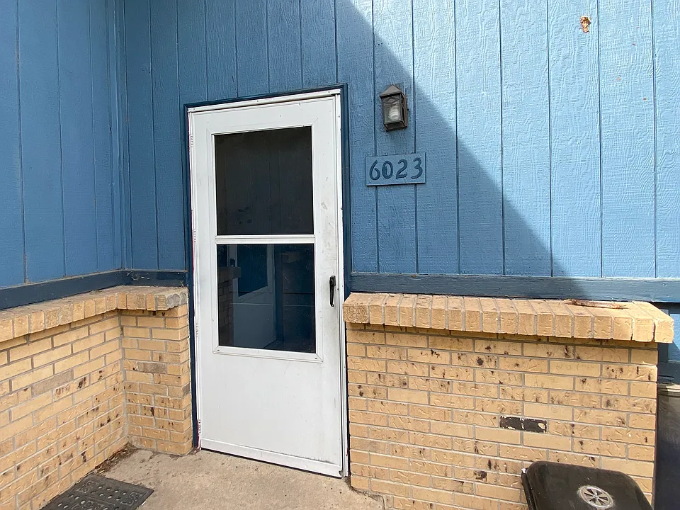 6023 Harlan St