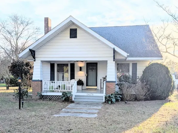 24278 Gertrude St, Parksley, VA 23421