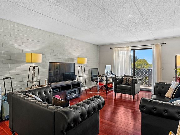 5th image of 175 Quincy Shore Dr APT B66