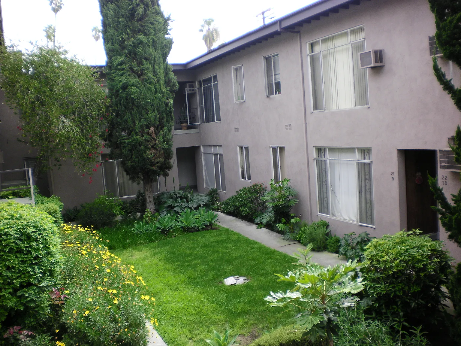 1 bed, 700 sqft, $1,995 — Photo 3