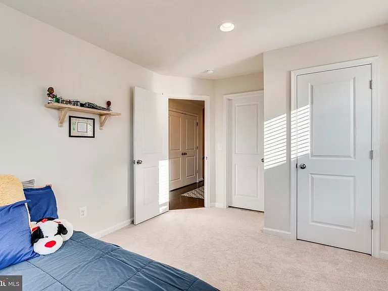 42440 Dogwood Glen Sq — Photo 31
