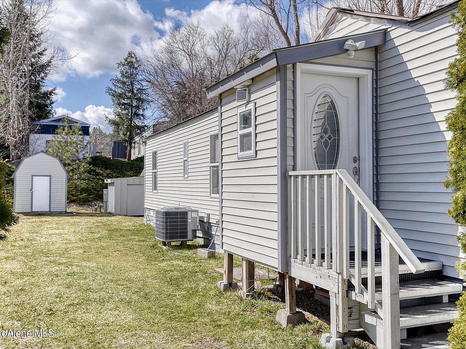 1st image of 16951 W Santiago Cir