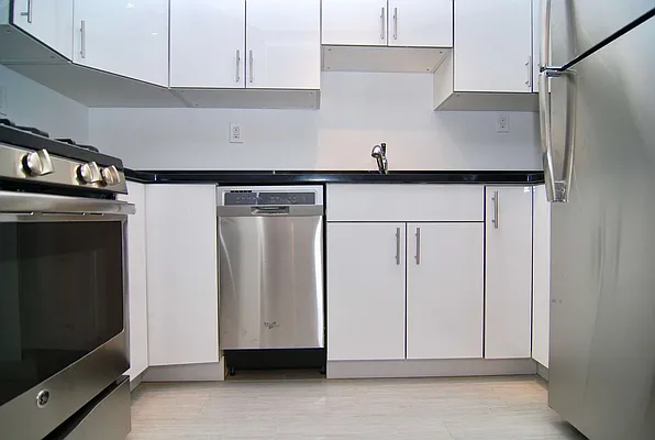 Rented by Building Equity Real Estate LLC | media 17