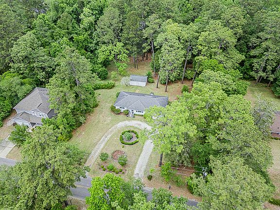 4th image of 315 Golf Rd