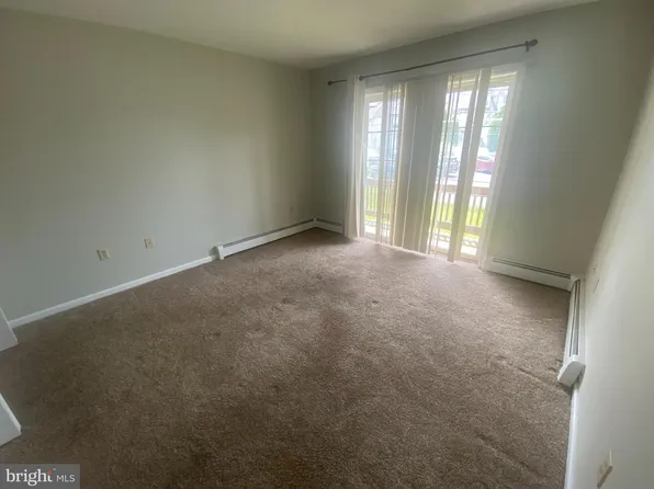 130 Mortimer St #1R, Scranton, PA 18512