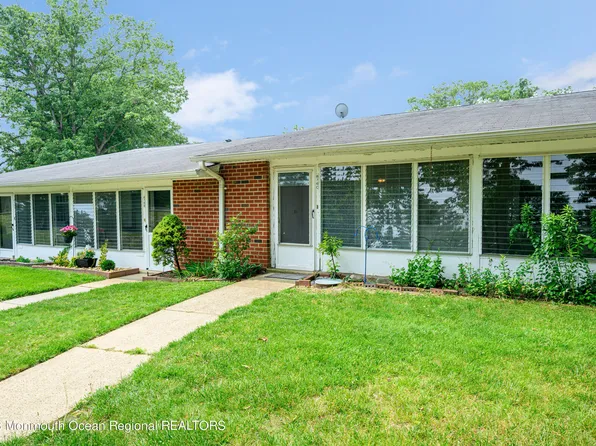 876C Balmoral Court, Lakewood, NJ 08701
